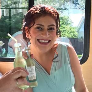 Meet your Posher, Stephanie